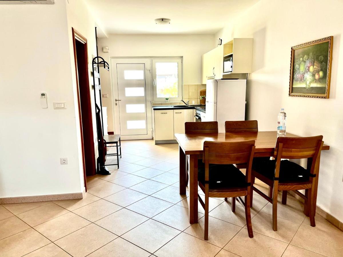 Dija Riva 2 Apartment Tar-Vabriga Luaran gambar